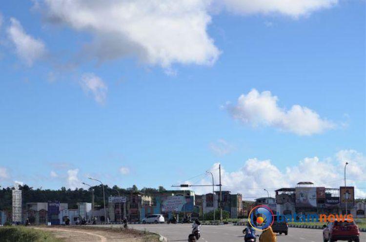 Prakiraan Cuaca Kota Batam Hari Ini: Berawan dengan Suhu Tinggi