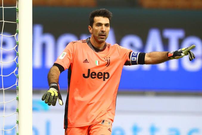 Kiper Legendaris Gianluigi Buffon Pensiun dari Sepak Bola di Usia 45 Tahun