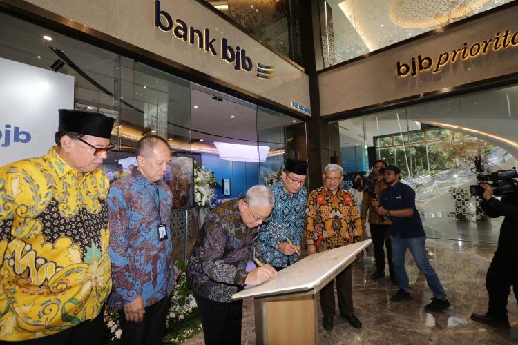 bank bjb Buka Kantor Baru di T Tower: Mempercepat Akselerasi Bisnis