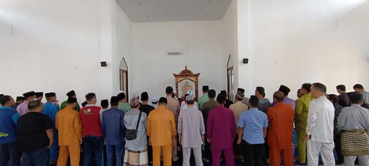 Tragedi Duka di Tengah Kegiatan Sosial, Wali Kota Tanjungpinang Kehilangan Ayahanda Tercinta