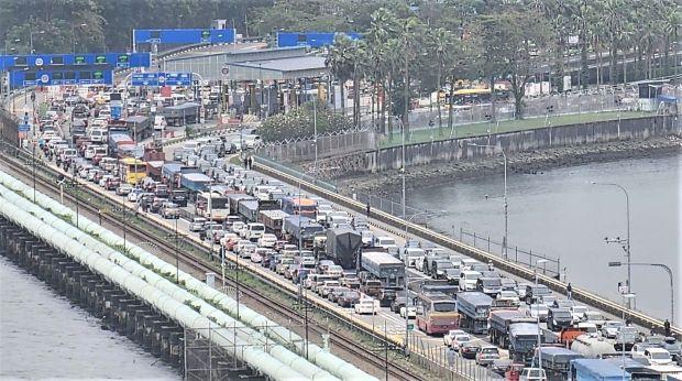 Waspada Macet di Gerbang Singapura- Johor Bahru Selama Hari Kemerdekaan, Waktu Tunggu Bisa 3 Jam