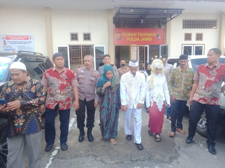 Cinta Tak Mengenal Batas, Tahanan Kasus Umum di Polda Jambi Sahkan Pernikahan di Balik Jeruji