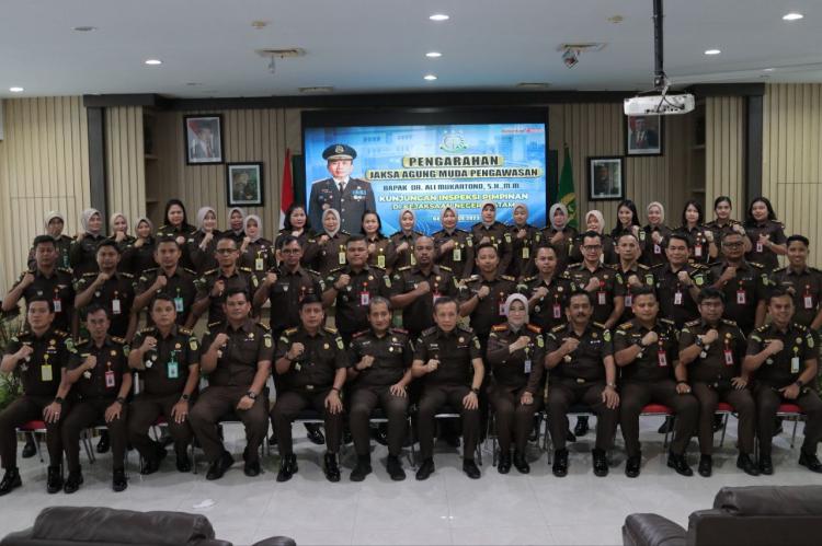 Jamwas Kejagung Kunker ke Batam, Kajari Herlina Sampaikan Sejumlah Terobosan