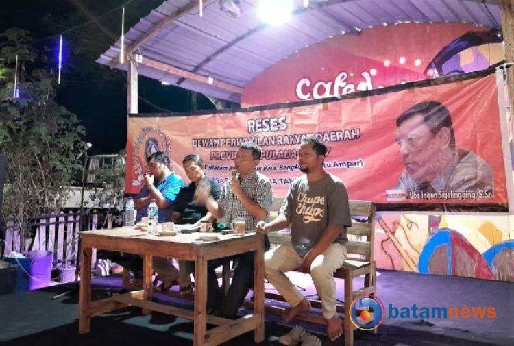 Pedagang Mega Legenda Mulai Galau, Pelebaran Jalan Bakal Menggusur Tempat Dagangan Mereka