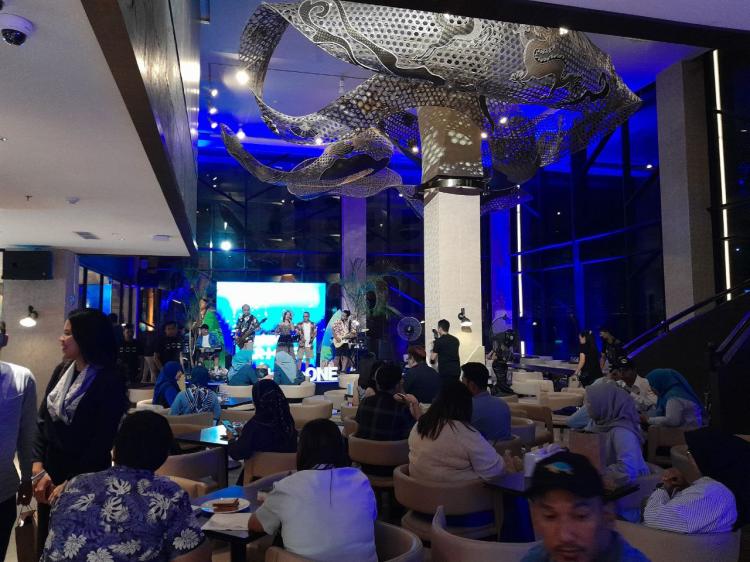 Meriahnya Anniversary Setahun Artotel Batam dengan Tema `Lautan` dan Kejutan Menarik