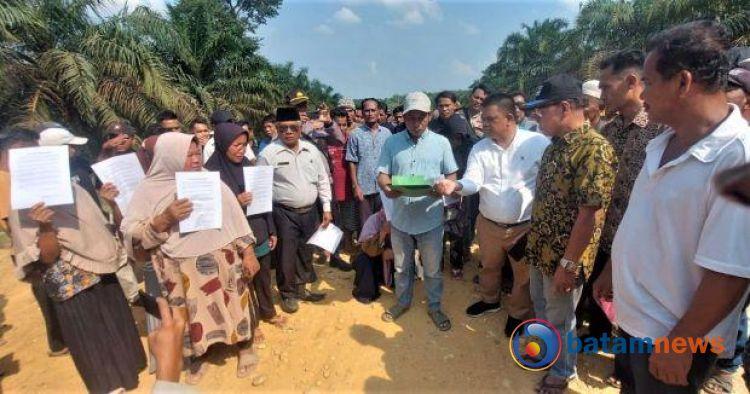 Aksi Demo Masyarakat Adat Batin Panduk :  Minta PT Dulta Palma Mengembalikan Lahan Perkebunan