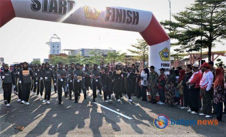 Lomba Gerak Jalan Meriahkan Peringatan HUT ke-78 RI di Karimun
