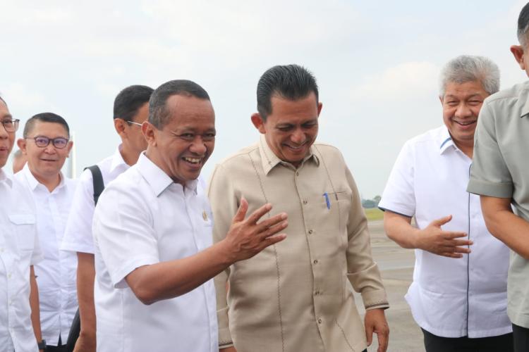 Gubernur Kepri dampingi Menteri Bahlil Lahadalia Pimpin Rakor Strategis dengan Investor Asal China