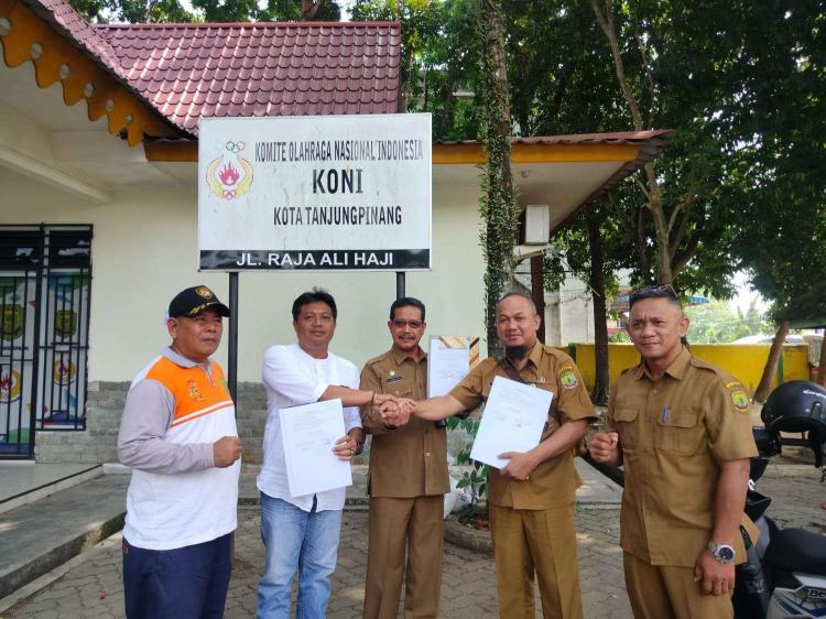 Ricuh Tim Gerak Jalan 17 KM Tanjungpinang Berakhir Damai Setelah di Mediasi Dispora