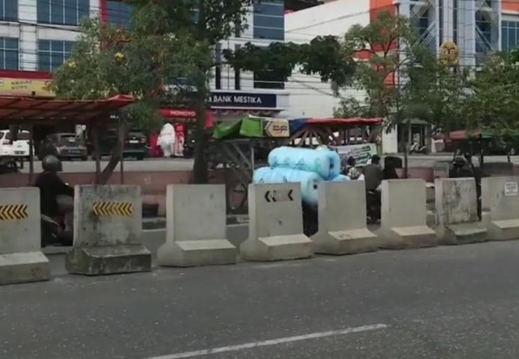 Kerap Macet dan Kecelakaan, Dishub Pekanbaru Tutup Sementara U Turn di Jalan HR Soebrantas