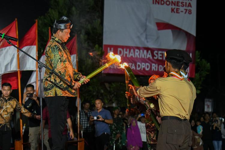 Semarak Upacara Taptu dan Pawai Obor: Natuna Meriahkan HUT ke-78 RI dengan Semangat Nasionalisme