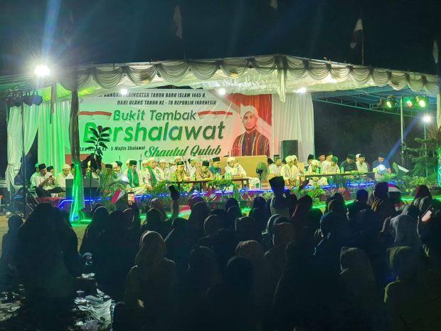 Kampung Bukit Tembak Karimun Rayakan HUT RI ke-78 dengan Shalawat
