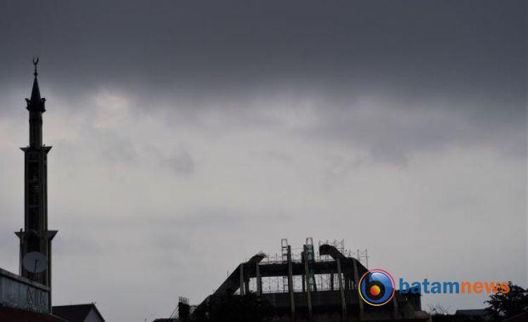 Cuaca Tak Menentu di Batam: Ini Penjelasan BMKG