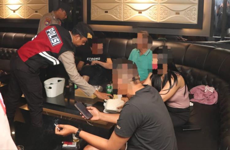 Razia Tempat Hiburan Malam di Tanjungpinang: 6 Pelajar Terjaring, Satu Pekerja Positif