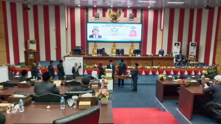 Osit Menang di Pilwabup Bintan: Dhenok Partai PKS Absen dalam Paripurna Istimewa