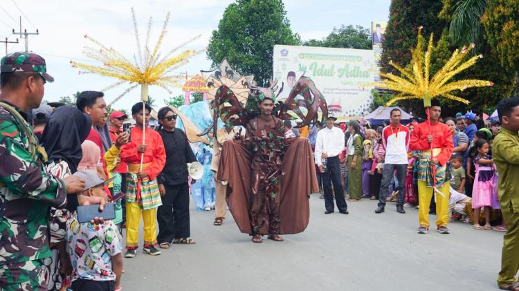 Pawai Budaya dan Pembangunan: Perayaan Meriah Ulang Tahun Kemerdekaan RI di Kecamatan Gunung Kijang
