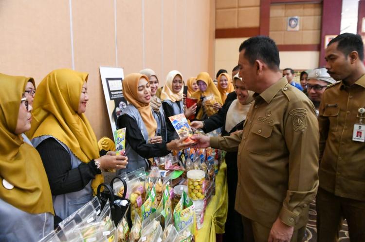 Gubernur Ansar Ahmad Mendorong Pertumbuhan UMKM melalui Al-Ahmadi Entrepreneurship Centre