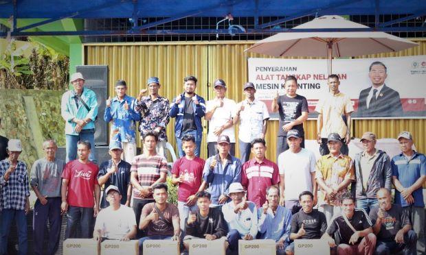 Dukung Kehidupan Nelayan Belakang Padang Batam: Anggota DPRD Kepri Syahid Ridho Sumbangkan Alat Tangkap Ikan