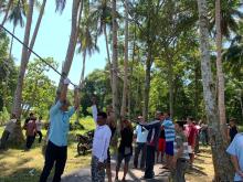Semarak HUT ke-78 RI di Pulau Benan Lingga, Camat hingga Warga Kompak Goro Bersih-bersih Lingkungan