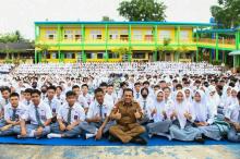 Pemerintah Provinsi Kepri Siapkan Anggaran Rp16,528 Miliar untuk Seragam Sekolah Gratis 26.780 Siswa Tahun Depan