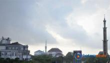 Cuaca Kota Batam Hari Ini Bervariasi: Dari Cerah Berawan Hingga Hujan Ringan