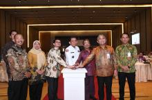 Pemprov Kepri Jadi Provinsi Pertama Terapkan FMIS Terintegrasi CMS Bank Riau Kepri Syariah