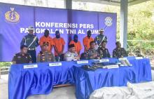 Pos AL Bengkalis Gagalkan Penyelundupan Ratusan Karung Barang Bekas Impor dari Singapura