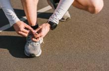 Cara Praktis Mengatasi Bau pada Sepatu dengan Bahan yang Tersedia di Rumah