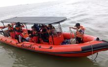 Terjebak di Laut Akibat Mesin Mati, 2 Nelayan Berhasil di Evakuasi Tim SAR
