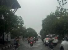 Cuaca Pekanbaru Hari Ini Diperkirakan Diguyur Hujan, Waspada Titik Rawan Banjir