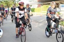 Jefridin Hamid Ikut Bersepeda dalam 