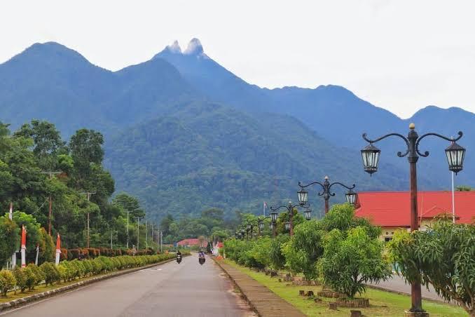 Prakiraan Cuaca di Daik Lingga Sore Ini: Cerah Berawan dengan Suhu 30Â°C