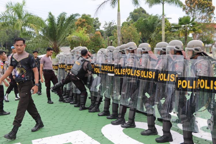 Polres Natuna Gelar Pelatihan Pengendalian Massa Tatap Pemilu 2024