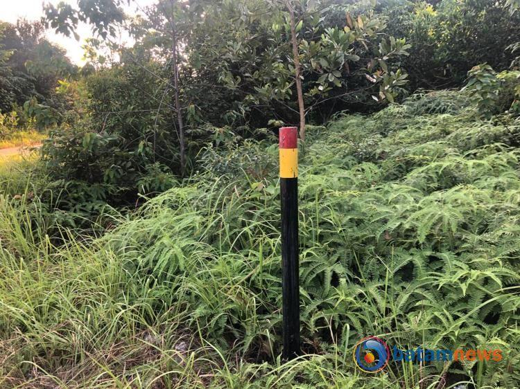 Aparat Mulai Pasang Patok di Sekeliling Kampung Sembulang Batam Pasca Kerusuhan