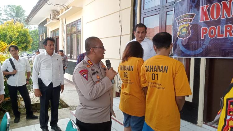 Polisi di Jambi Gagalkan Peredaran Sabu Asal Pekanbaru, Sepasang Kekasih Ditangkap