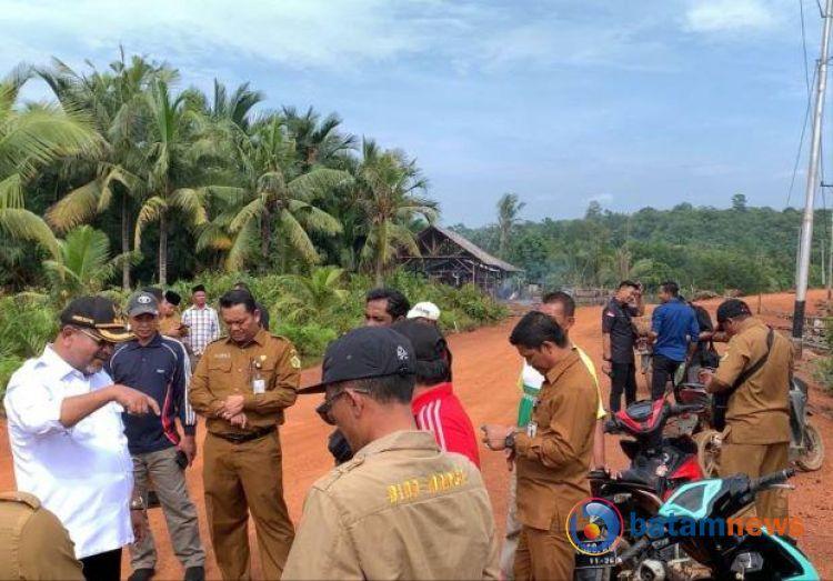 Bupati Karimun Berkomitmen Wujudkan Jalan Empat Desa untuk Kecamatan Belat