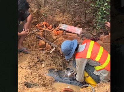 Ada Pipa Bocor di Simpang Bandara Hang Nadim Batam, Puluhan Komplek Perumahaan Bakal Mati Air