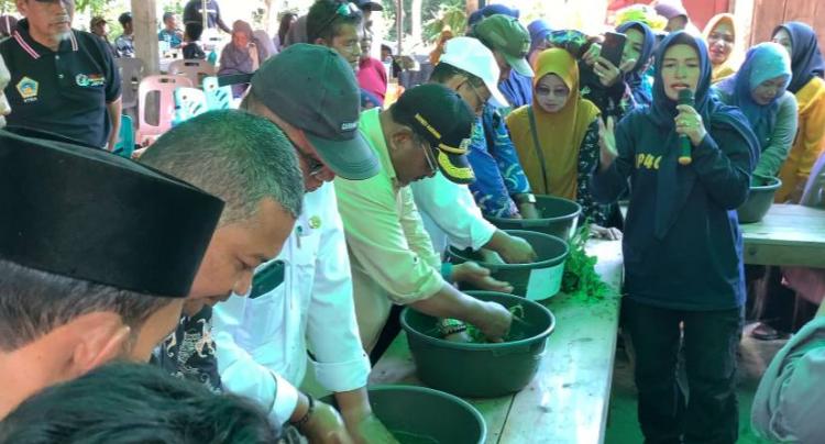 Bupati Karimun Ajak Petani Gunakan Biosaka, Tinggalkan Pupuk Berbahan Kimia