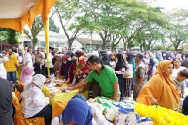 Pemprov Riau Gelar Operasi Pasar untuk Atasi Kenaikan Harga Beras