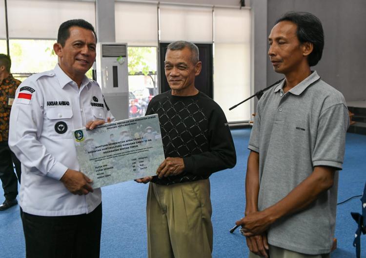 Penyerahan Bantuan Pertanian, Perikanan, dan Pangan Tahap 2 untuk Kabupaten Bintan