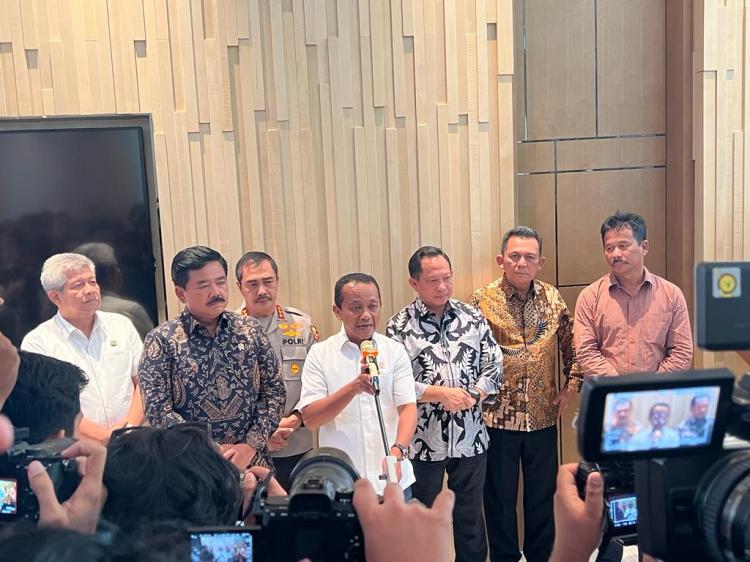 Menteri Investasi Bahlil Lahadalia Pimpin Rakor Pengembangan Investasi Ramah Lingkungan di Kawasan Pulau Rempang