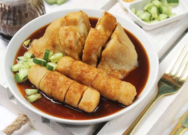 Ragam Kuliner dan Oleh-oleh Khas Palembang Selain Empek-empek yang Wajib Dicicipi