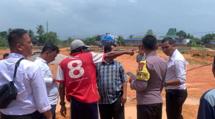 Pekerja Bangunan Perumahan Poros City Ungkap Detik-detik Sambaran Petir Nahas di Karimun