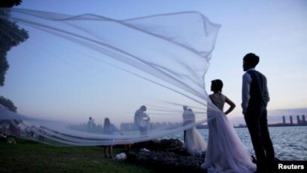 China Menghadapi Penurunan Angka Pernikahan Terbesar dalam Sejarah Modern