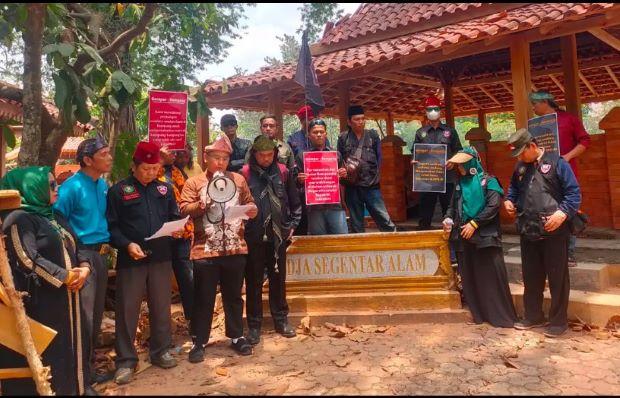 Masyarakat Melayu Palembang Tolak Penggusuran di Pulau Rempang Batam: Aksi Protes di Situs Makam Raja Sriwijaya
