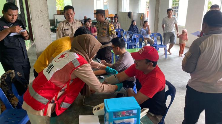 Kapolres Bintan dan Masyarakat Bersatu Selamatkan Nyawa Lewat Donor Darah