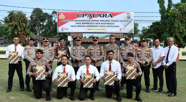 Berhasil Gagalkan Peredaran Narkoba, Polres Kampar Berikan Penghargaan ke Personel dan Masyarakat
