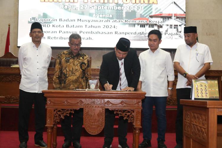 Rencana Kerja DPRD Kota Batam Tahun 2024 Resmi Disahkan