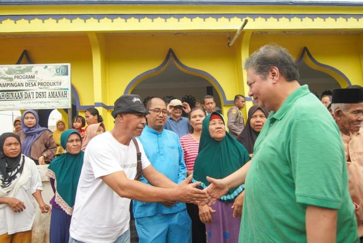 Menko Airlangga Dialog Bareng Warga Tanjung Banon Batam, Pastikan Janji Terpenuhi