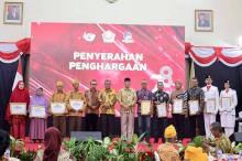 HUT Ke-78 RI: Bupati Karimun Gelar Malam Ramah Tamah Bareng Veteran dan Anggota Paskibraka